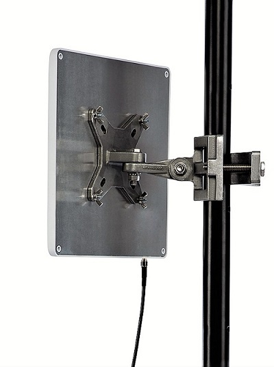 A5010 UHF RFID 天線背後螺柱設計 與 VESA 支架相容