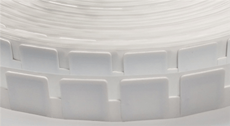 RL050M 適用金屬與普通材質 小型 UHF RFID 貼紙型標籤