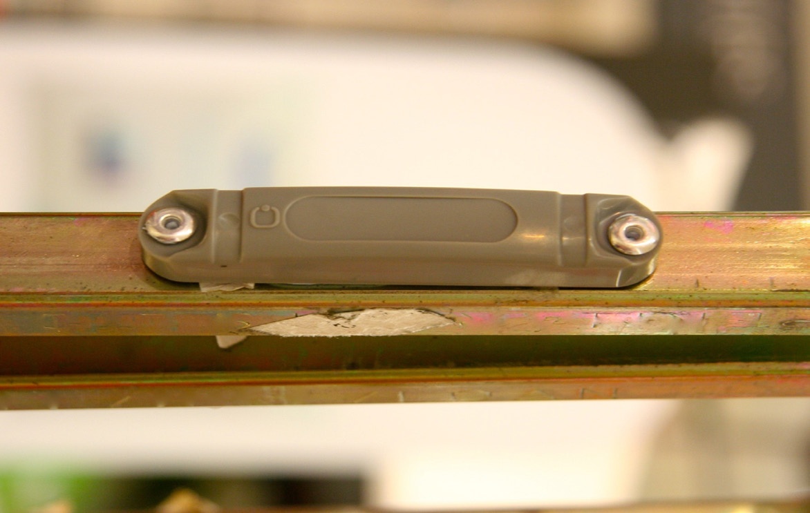 RA600M UHF RFID Tag 應用於資產設備追蹤管控