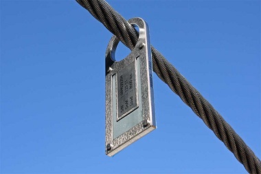 RS1000 戶外重工業耐用 UHF RFID 標籤